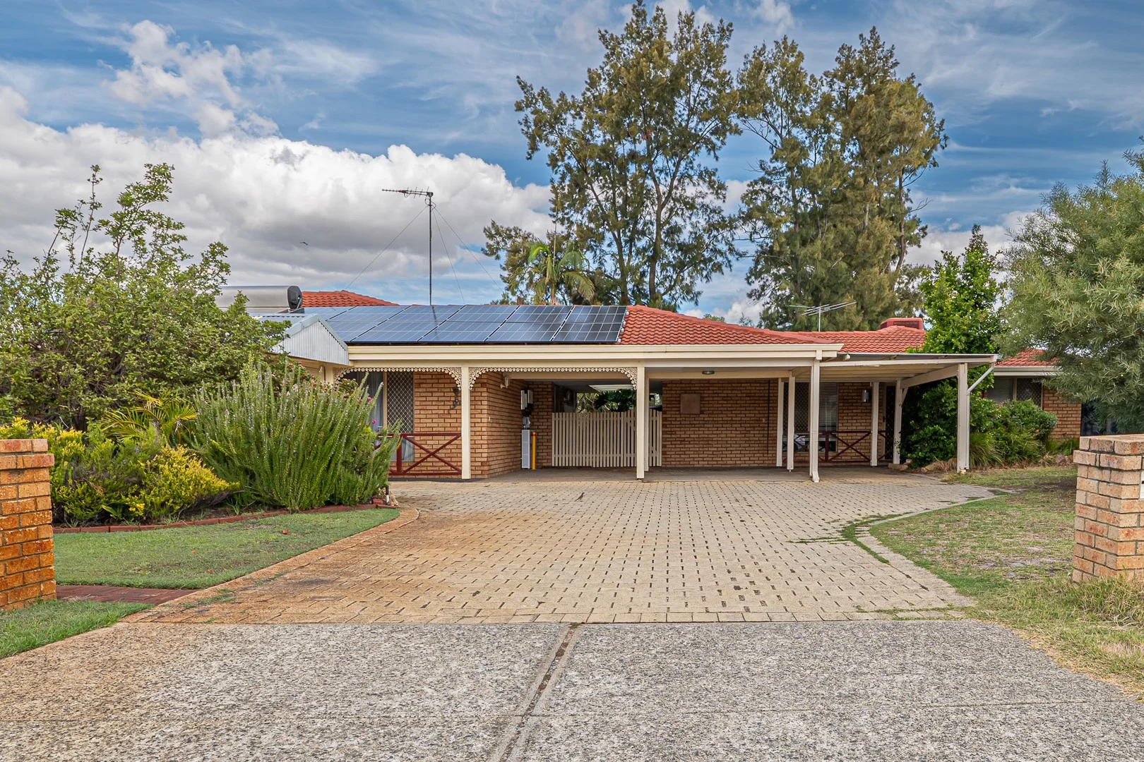 13 Glenarber Way, Willetton WA 6155