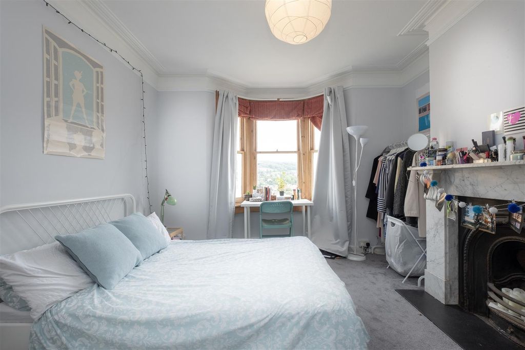 Additional image 7 of 4 bed terraced house to rentPera Place, Bath BA1