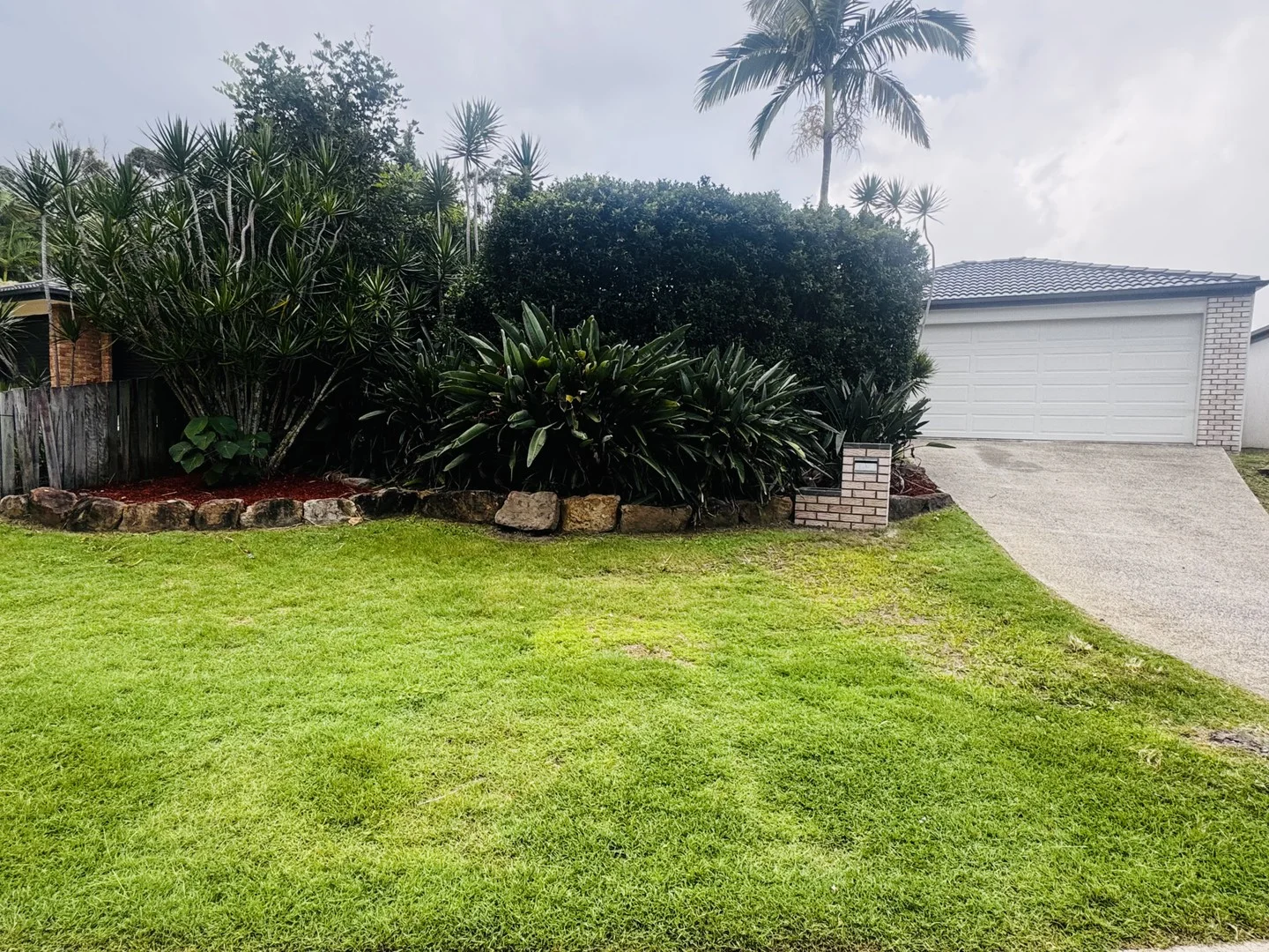21 Honeymyrtle Court, Mountain Creek QLD 4557
