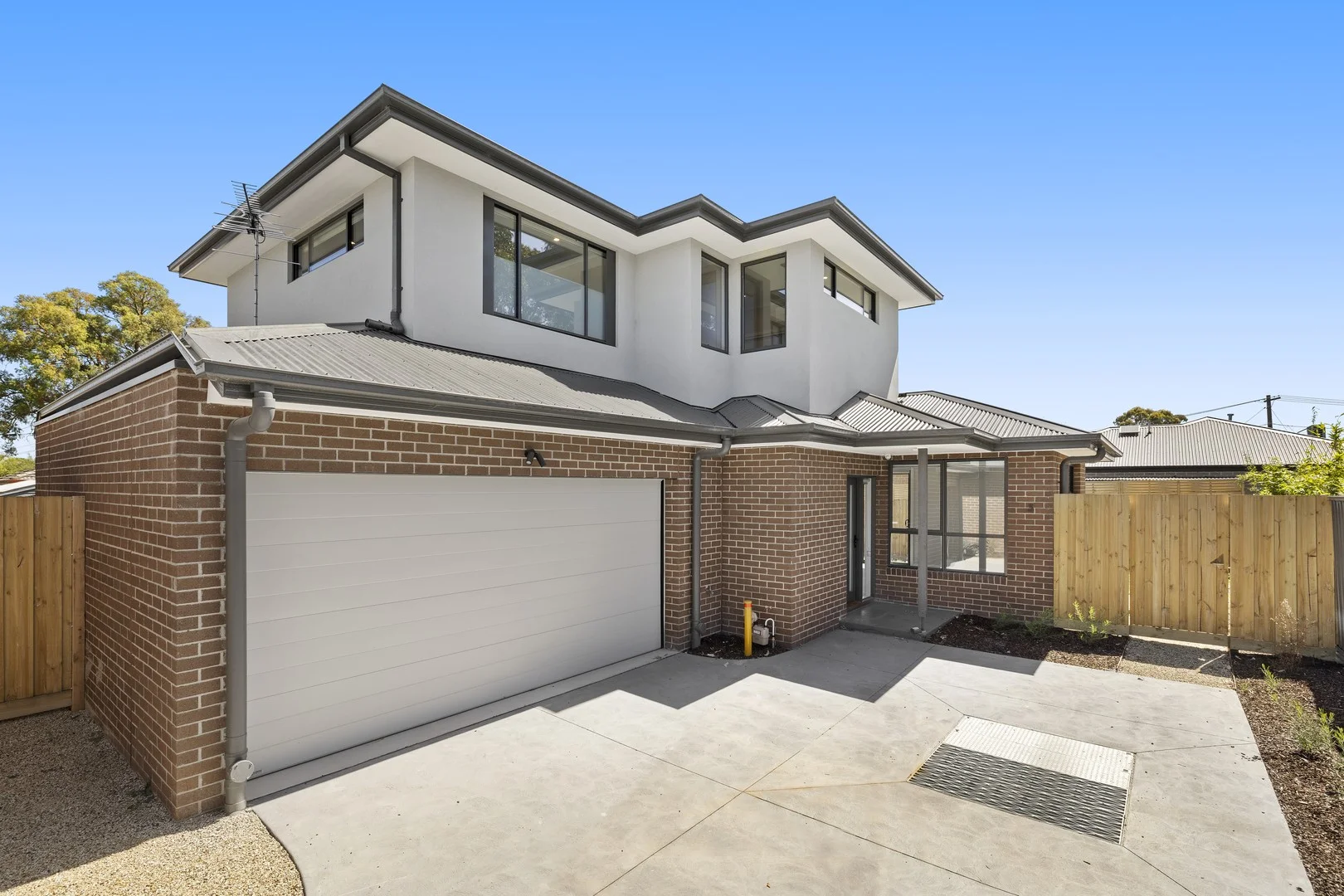 3/3 Tinarra Court, Kilsyth VIC 3137
