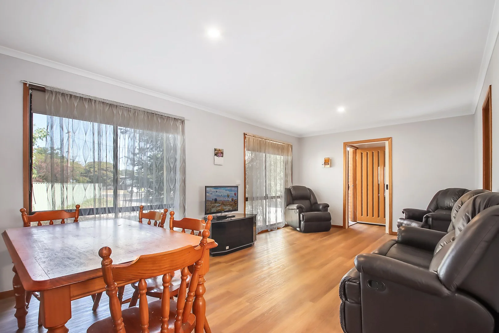 Additional image 3 of 2/4 Sunnyside Crescent, Walla Walla NSW 2659