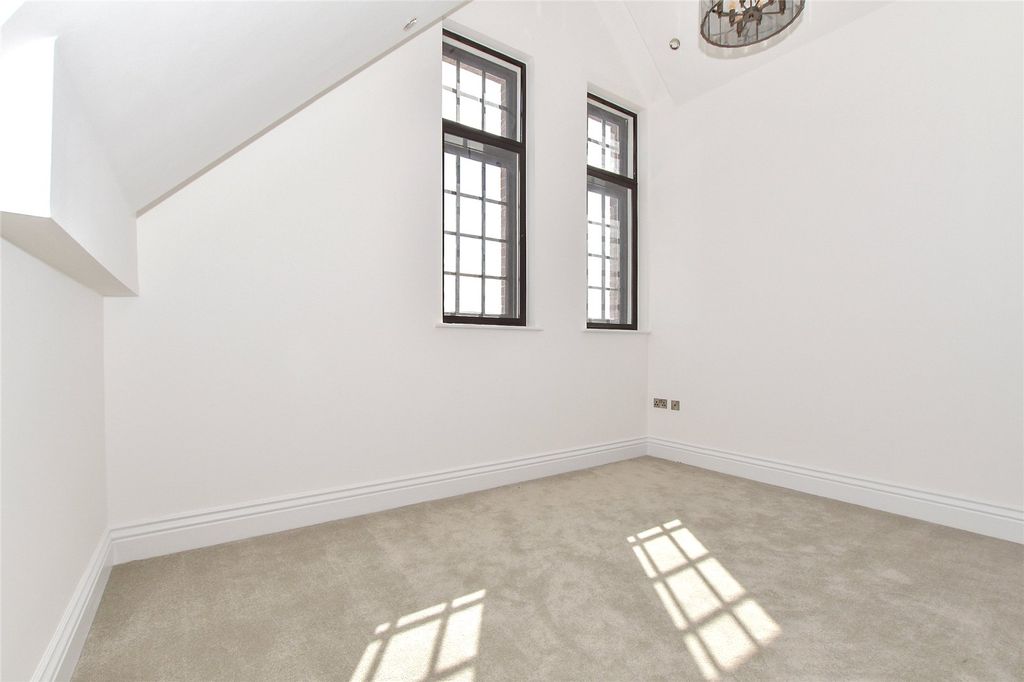 Additional image 15 of 3 bed flat for saleThe Carriage House, 88 Grosvenor Road, Tunbridge Wells, Kent TN1