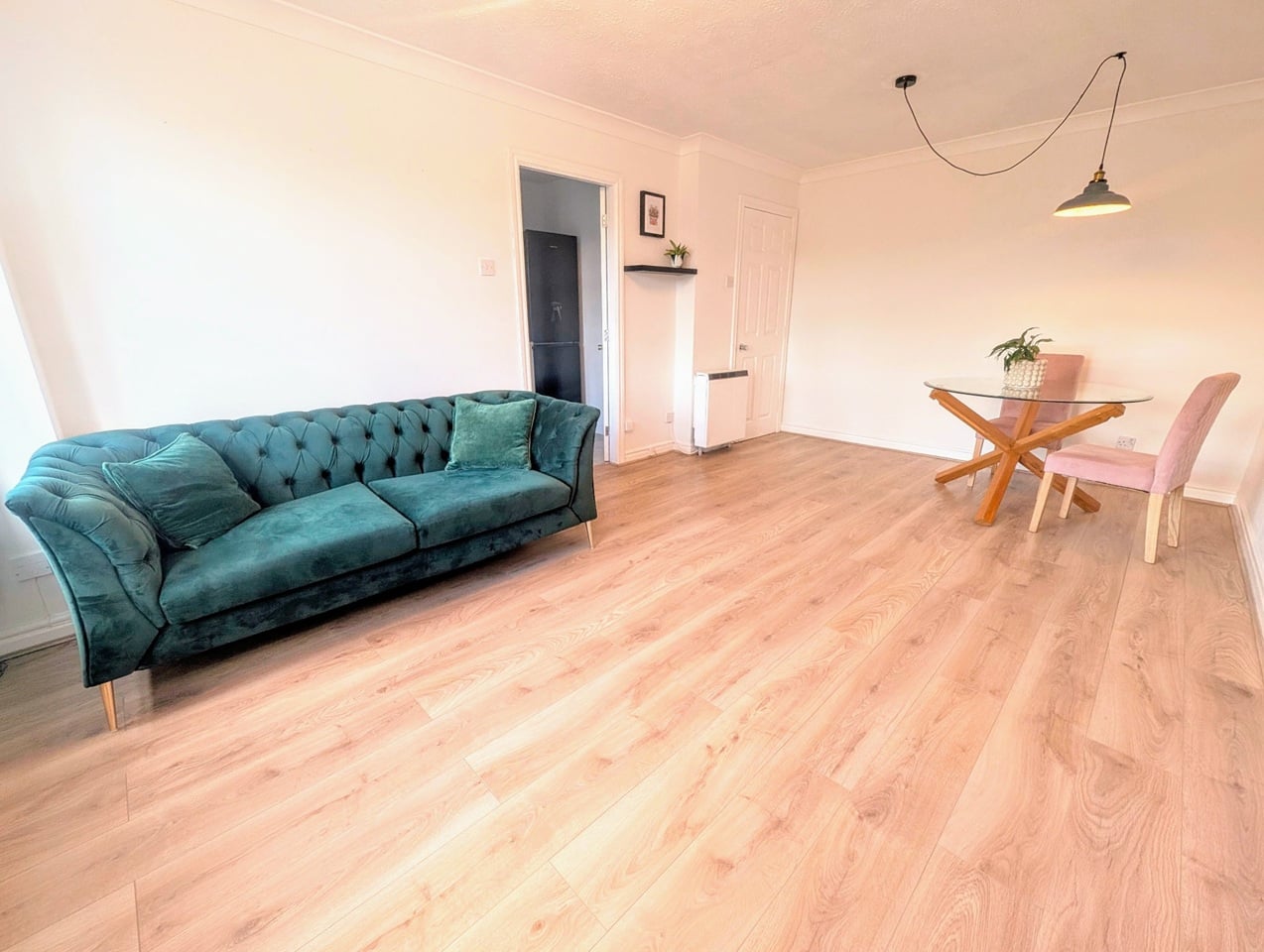 2 Bed Flat, Headingley, LS5, N1 7GU photo 2