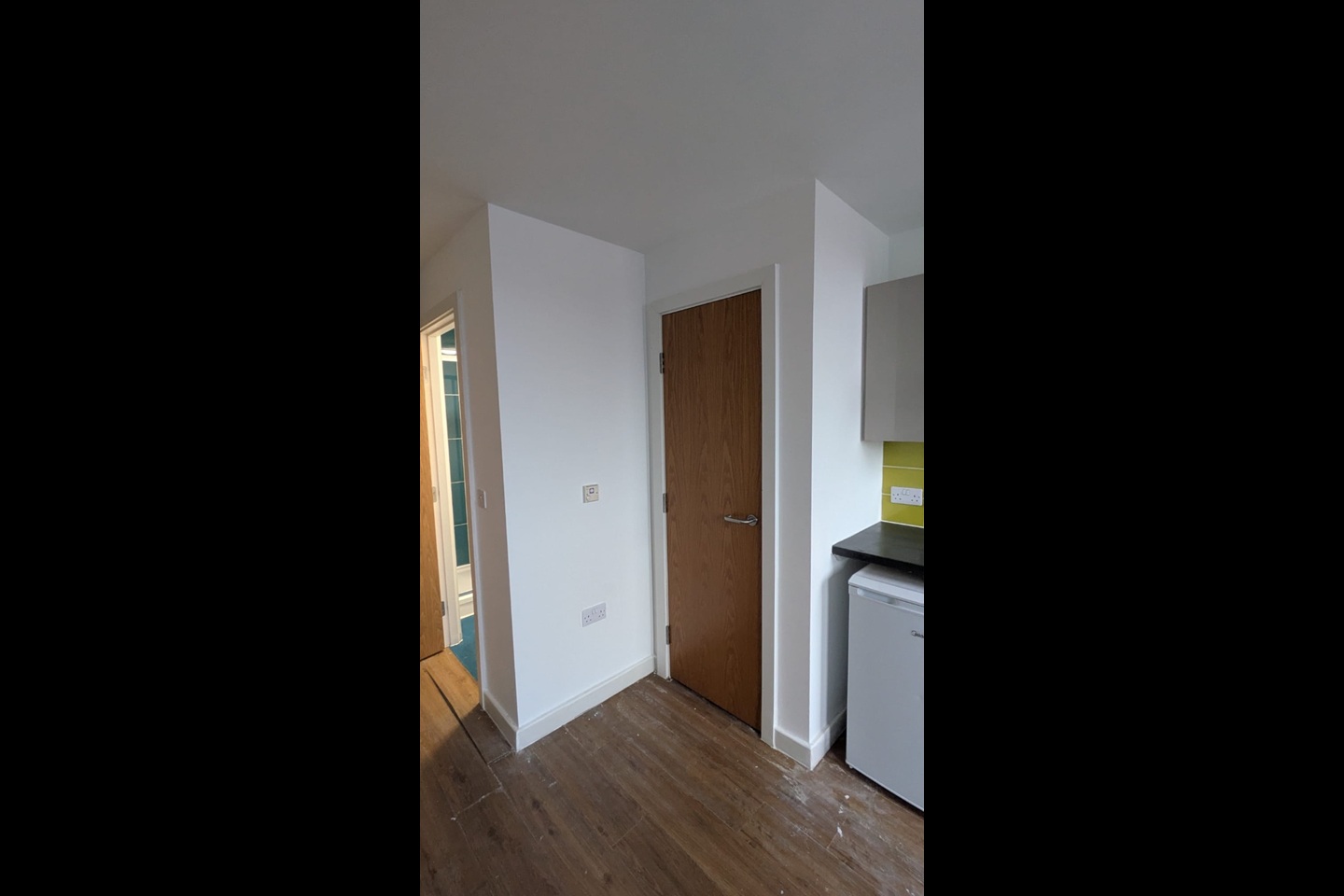 Studio Flat, Sovereign House, S1, N1 7GU photo 2