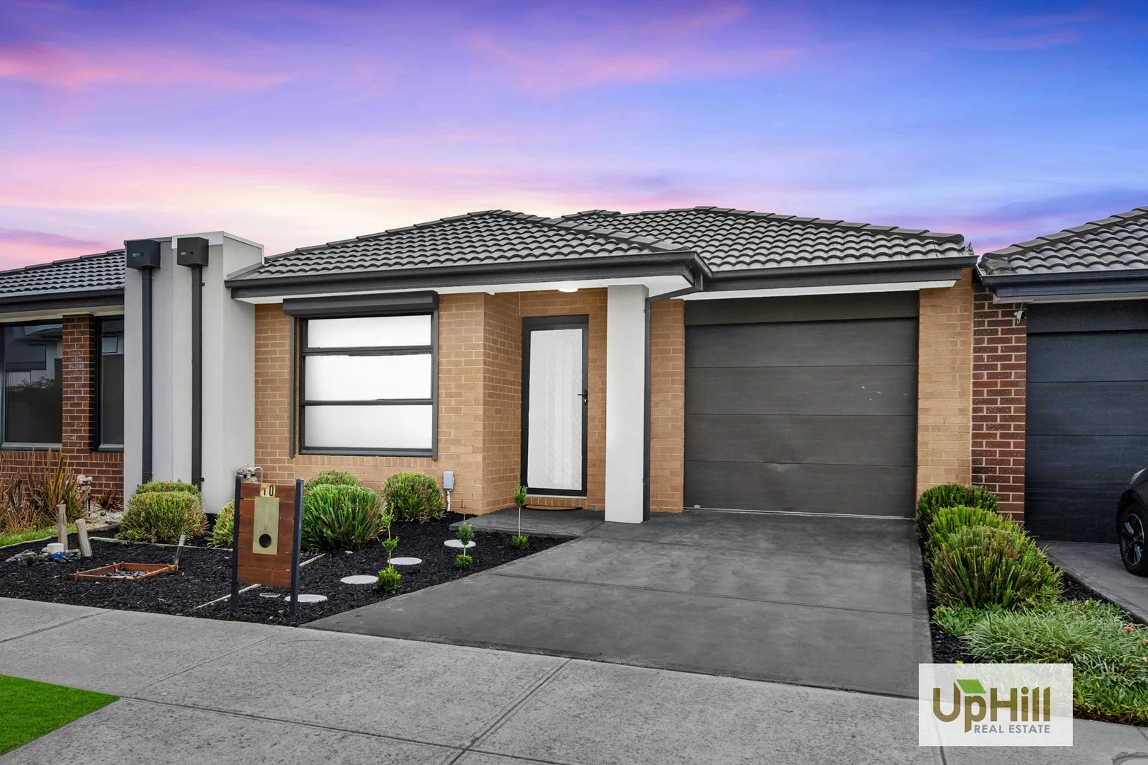 10 Portrait Pl, Clyde North VIC 3978