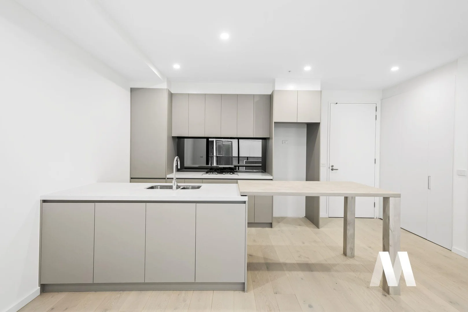 109/166 Whitehorse Road, Blackburn VIC 3130
