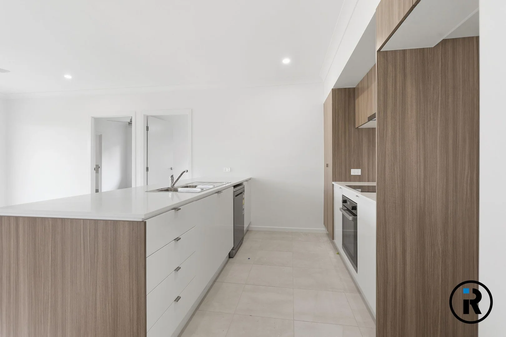 Additional image 6 of 1/11 Grace Close, White Rock QLD 4306