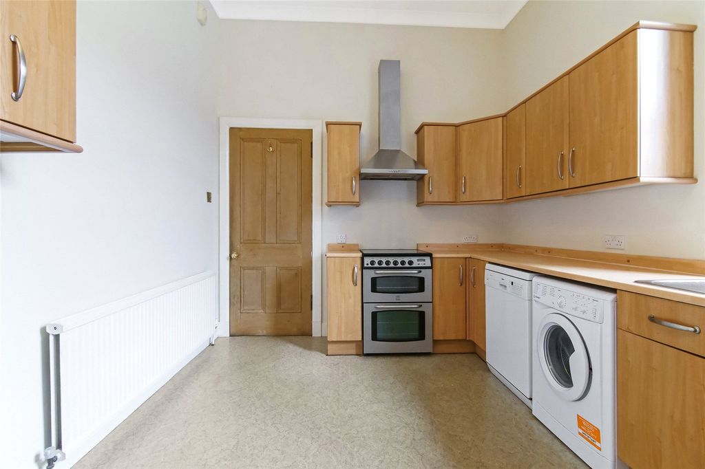 Additional image 8 of 4 bed flat for saleGillburn Road, Kilmacolm PA13