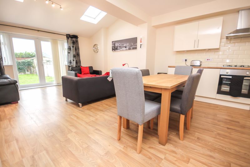 Additional image 4 of 6 bed semi-detached house to rentWallisdown Road, Student House BH12