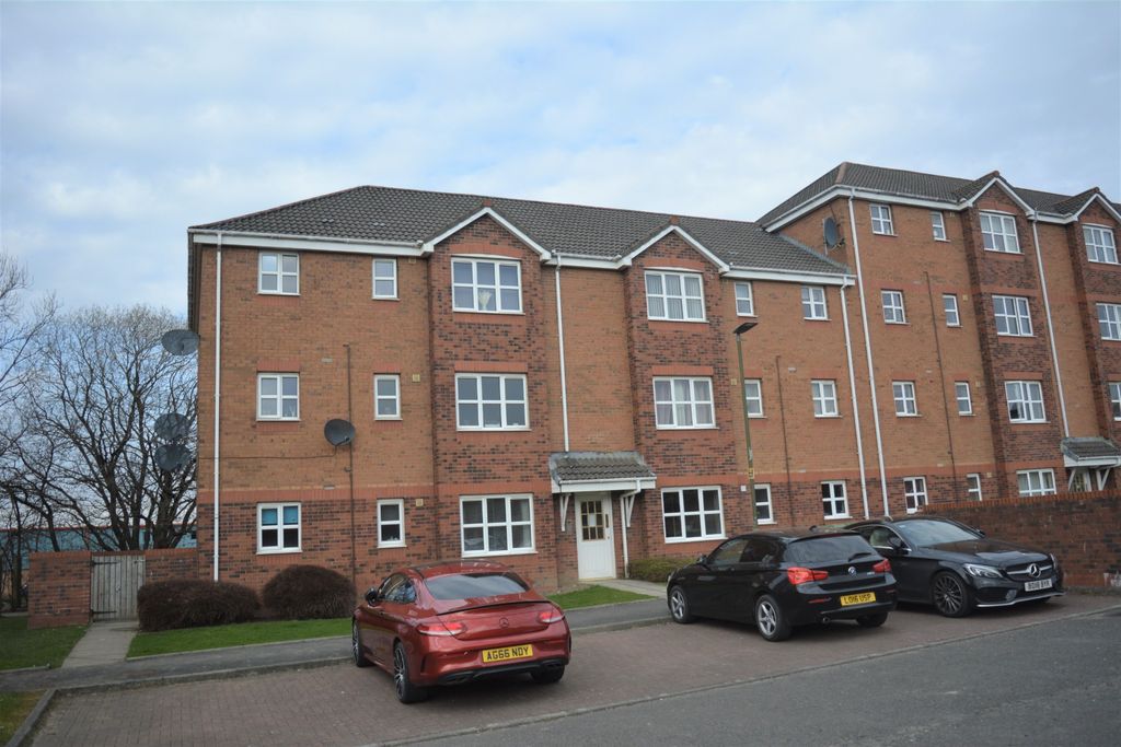 2 bed flat to rentCanavan Court, Falkirk, Stirling FK2