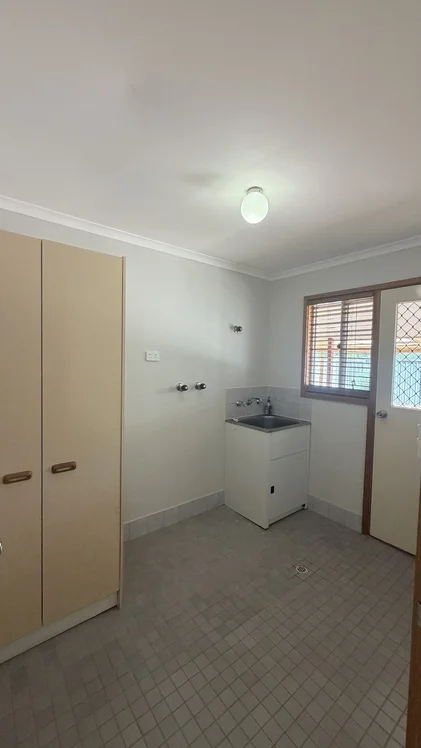 Additional image 12 of 16 Wirrda St, Roxby Downs SA 5725