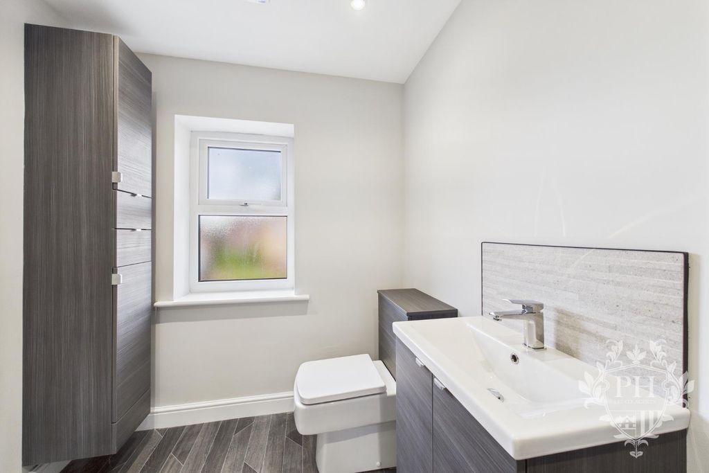Additional image 7 of 4 bed semi-detached house for saleIrthing Close, Ingleby Barwick TS17