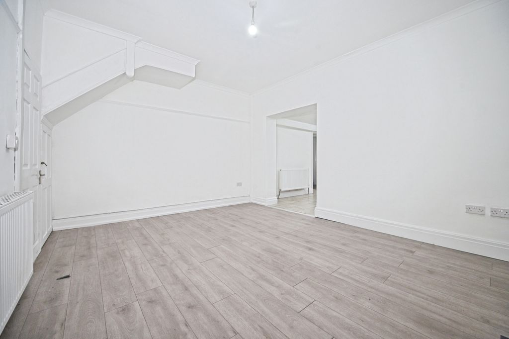 Additional image 6 of 3 bed end terrace house to rentCollingwood Road, Newport NP19