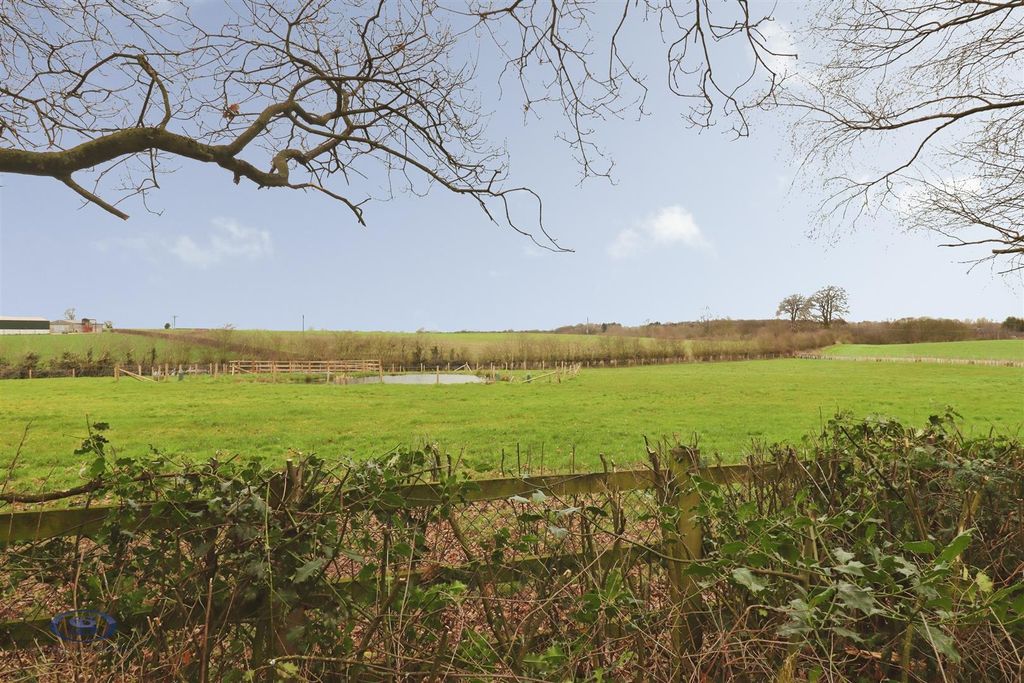 Additional image 31 of 4 bed property to rentChurch Lane, Church Lawton ST7