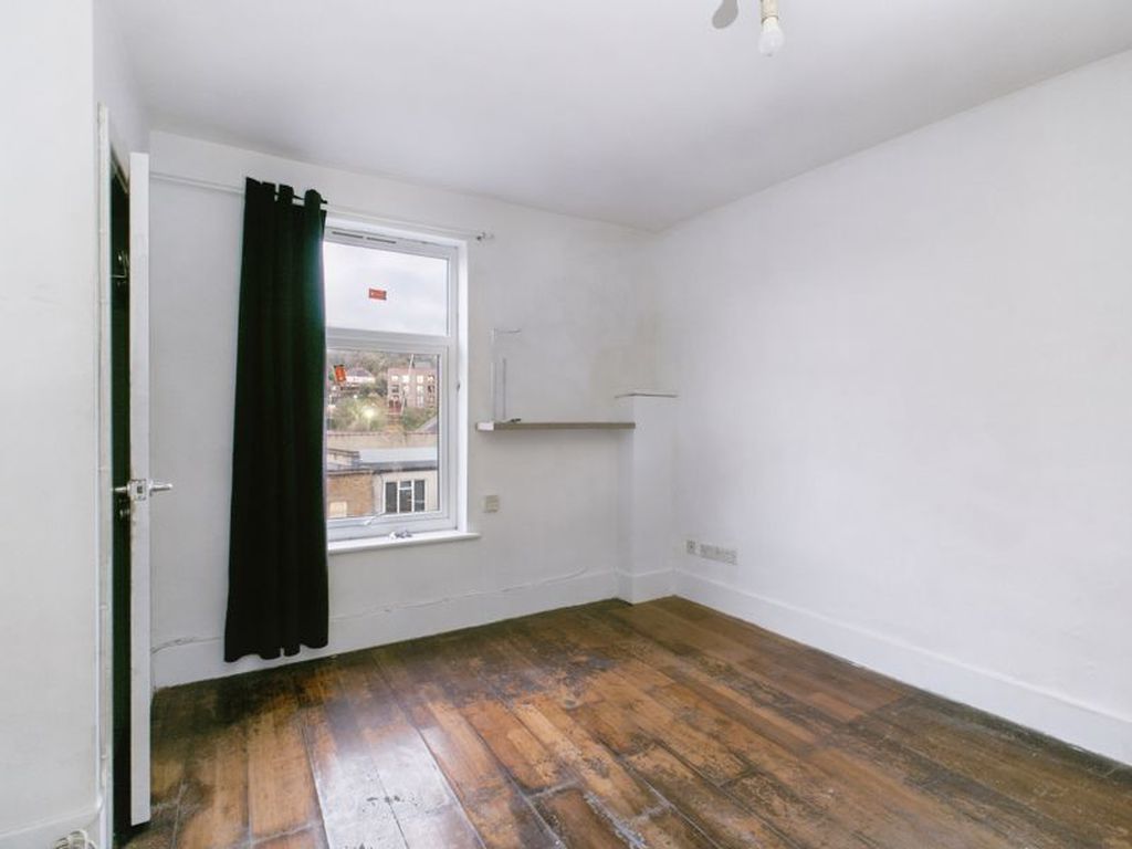 Additional image 3 of 1 bed property to rentHigh Street, Chatham ME4