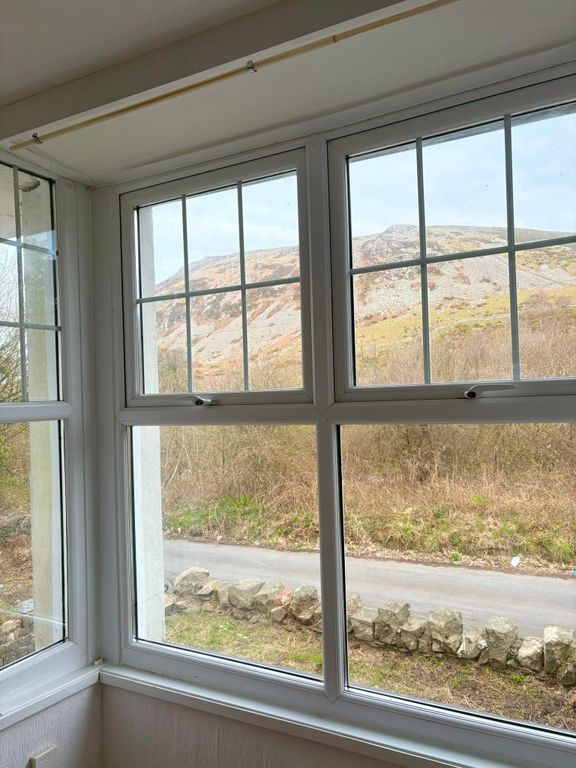 Additional image 6 of 2 bed terraced house to rentBryn Ffynnon Terrace, Llanaelhaearn, Caernarfon LL54