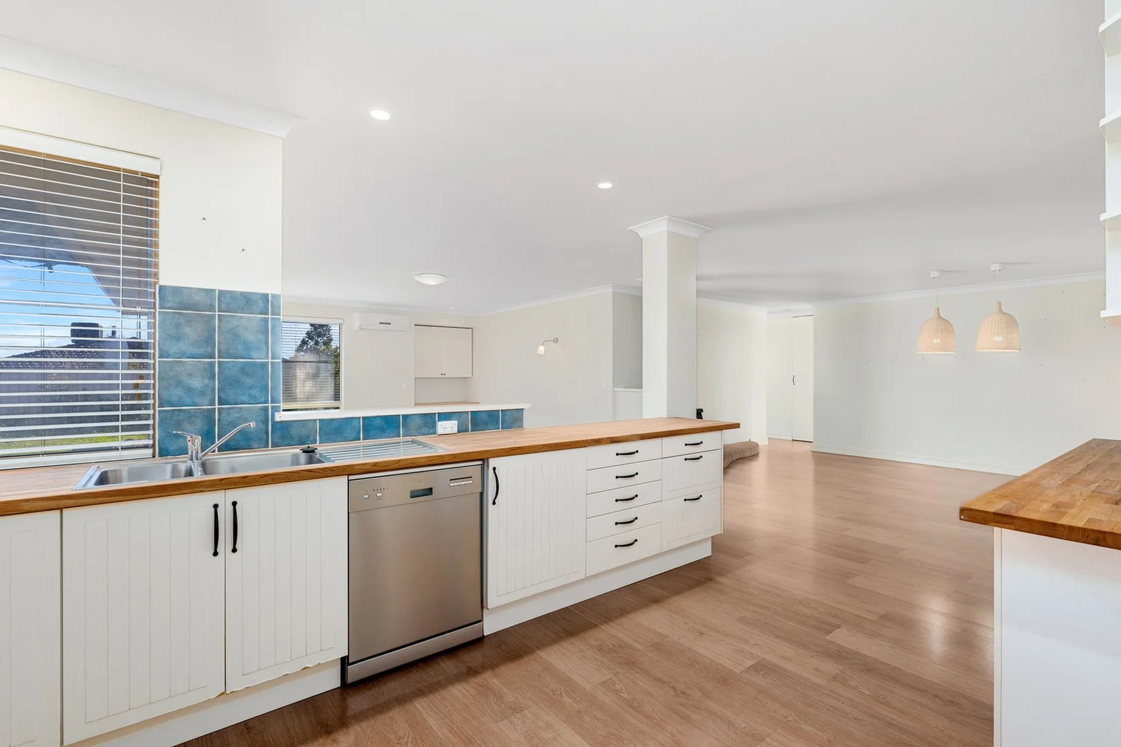 Additional image 4 of 98 Venturi Drive, Ocean Reef WA 6027