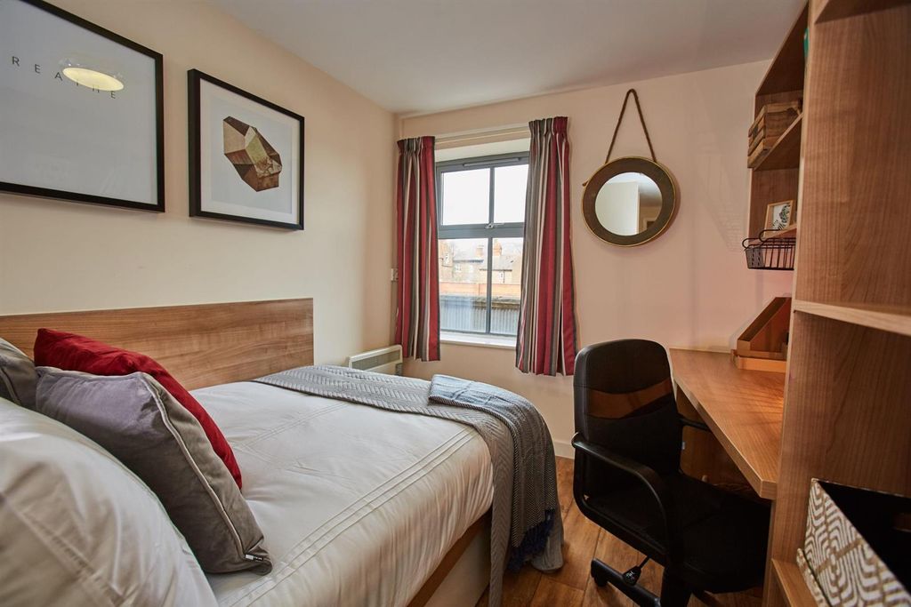 Additional image 2 of 1 bed flat to rentVictoria Road, Chester CH2