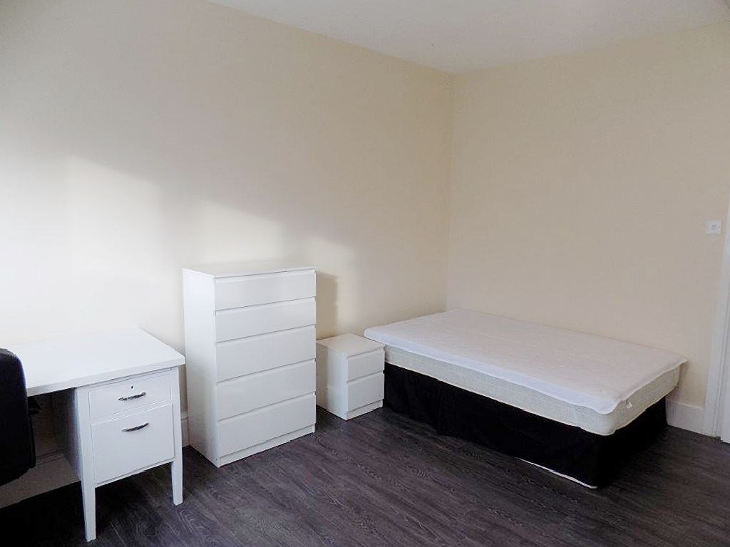 Additional image 17 of 6 bed maisonette to rentAlbert Road, Southsea PO5