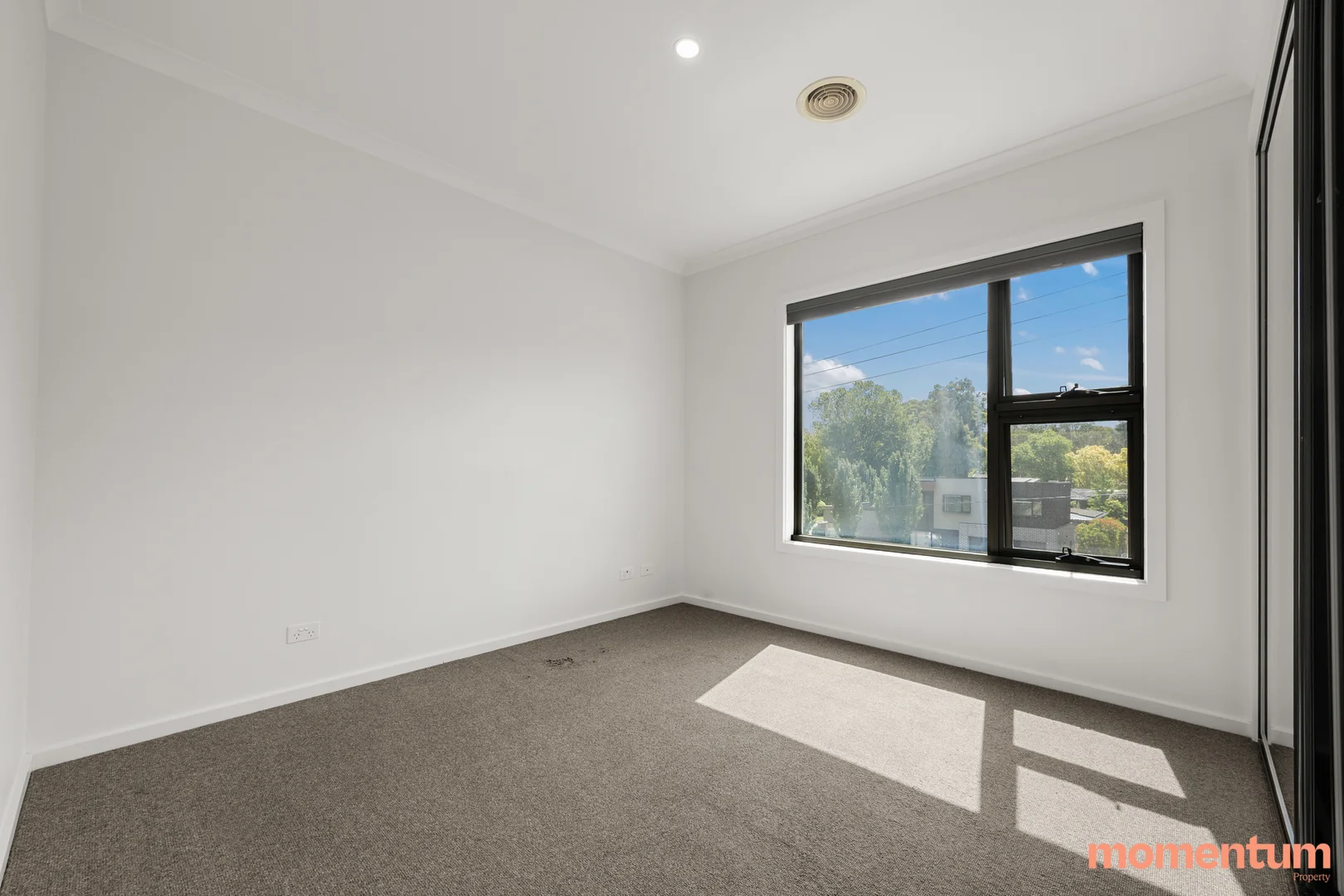 Additional image 11 of 2/10 Gilmore Crescent, Garran ACT 2605