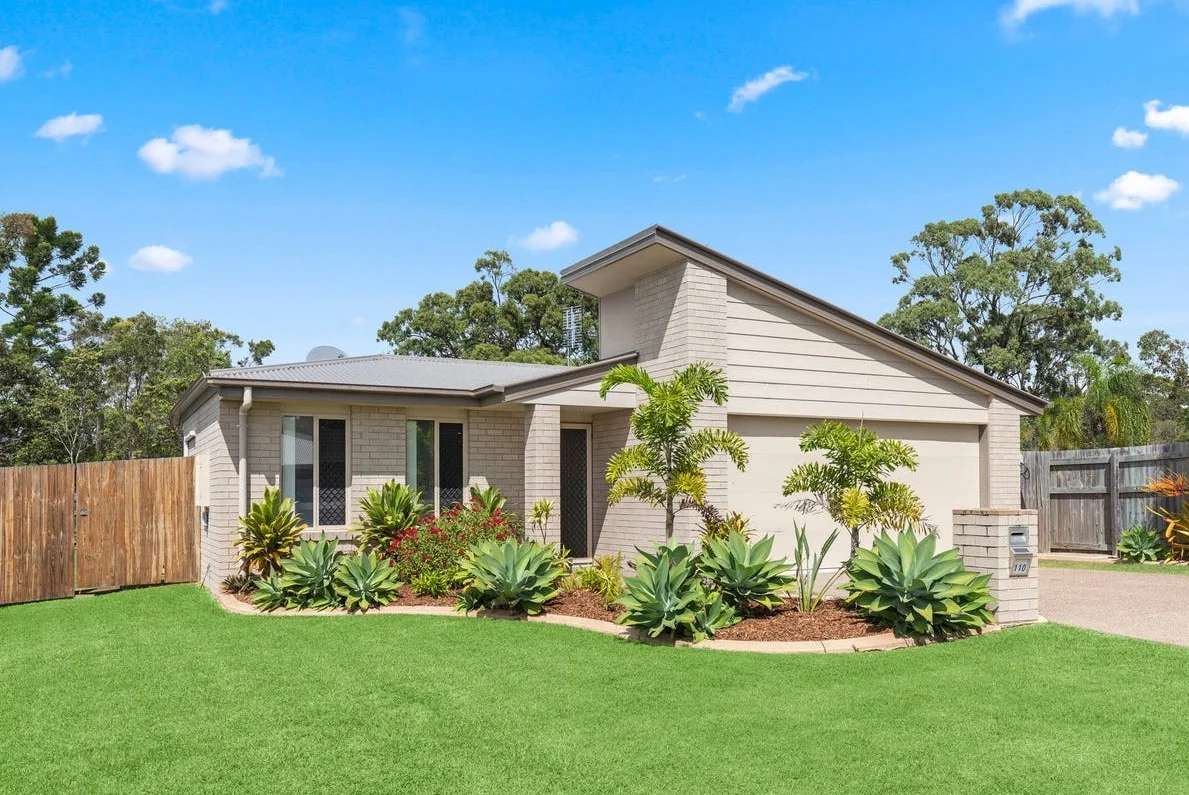 110 Bradman Way, Urangan QLD 4655