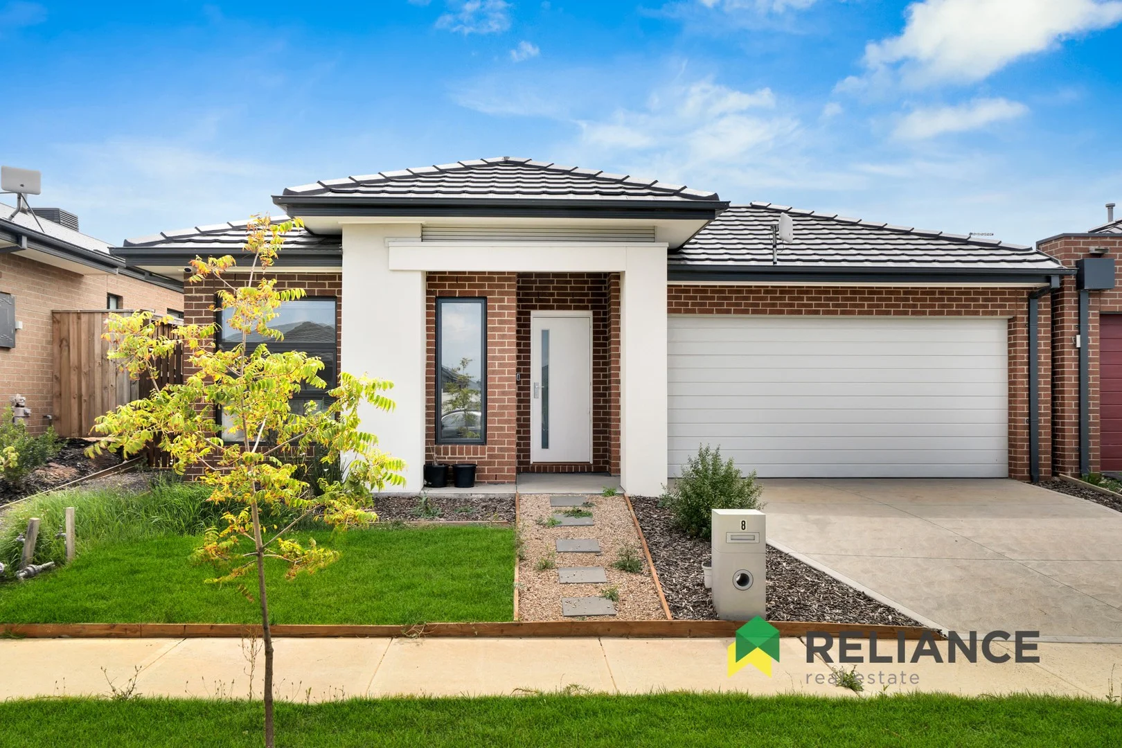 8 Benmore Street, Mambourin VIC 3024