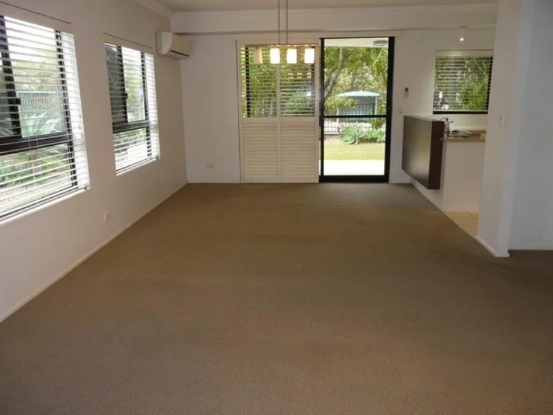 Additional image 4 of 2/55 Marine Parade, Redcliffe QLD 4020