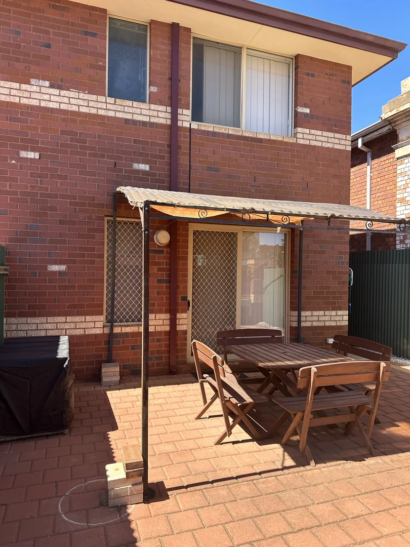 Additional image 11 of unit 3/19 Porter Street, Kalgoorlie WA 6430