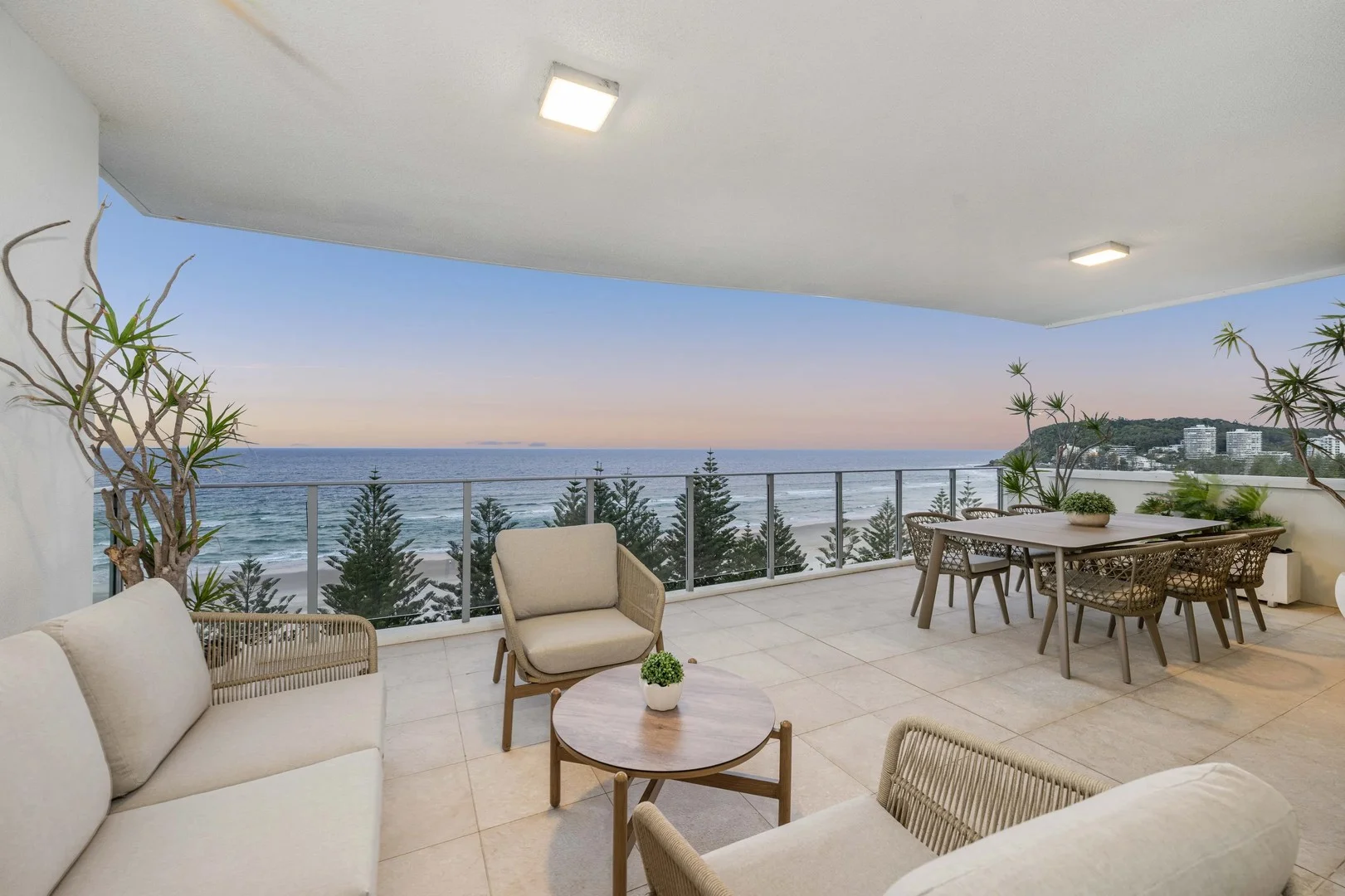 34/106 The Esplanade, Burleigh Heads QLD 4220