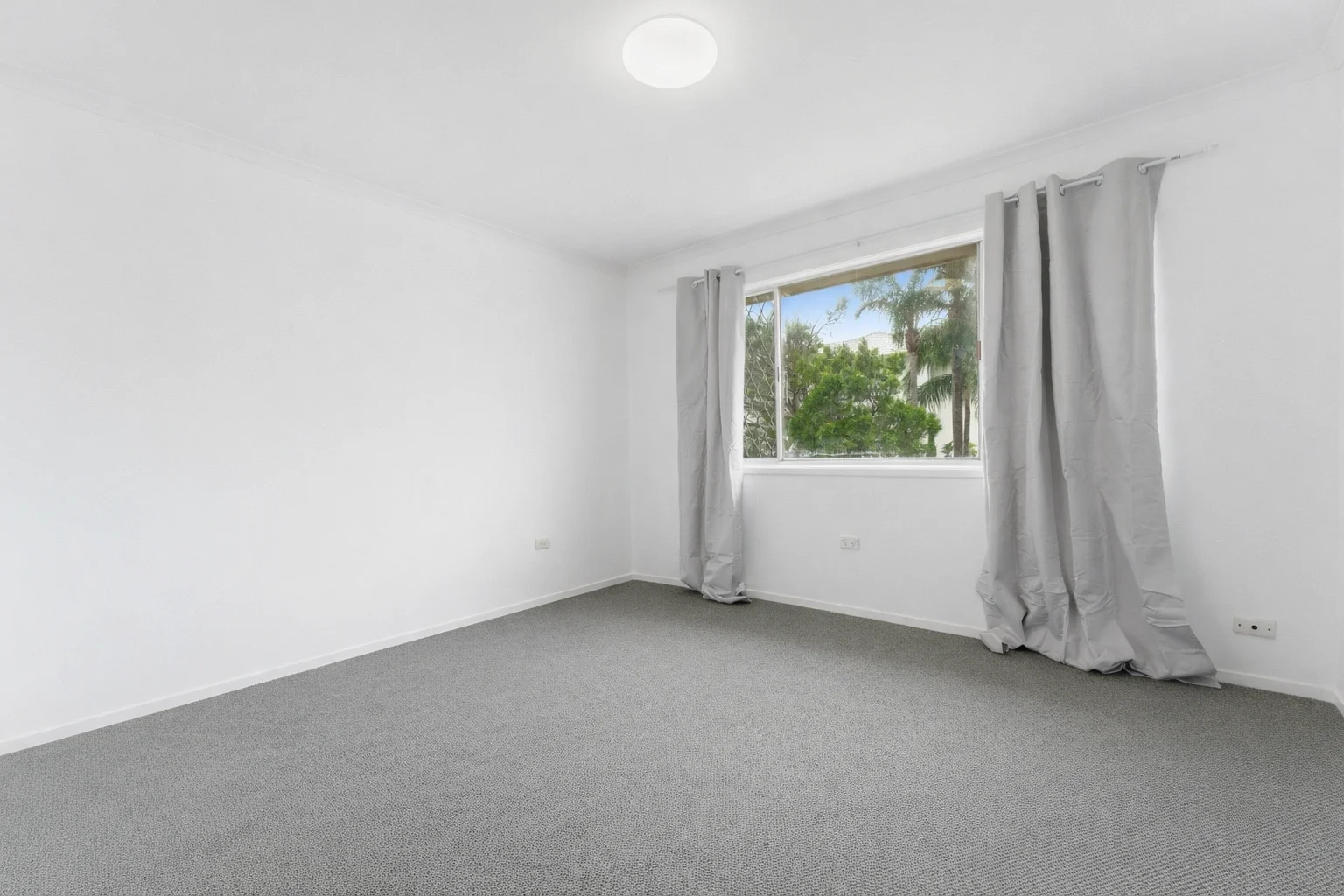 Additional image 7 of 1/2423 Gold Coast Highway, Mermaid Beach QLD 4218