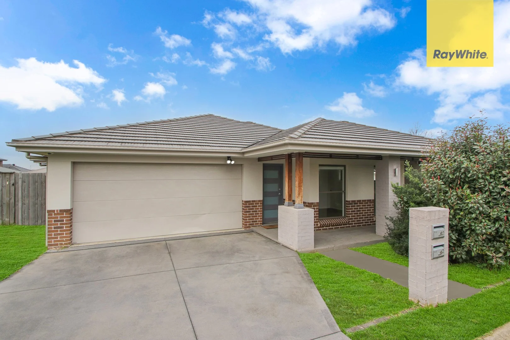 92 Sundowner Parkway (Gables), Box Hill NSW 2765