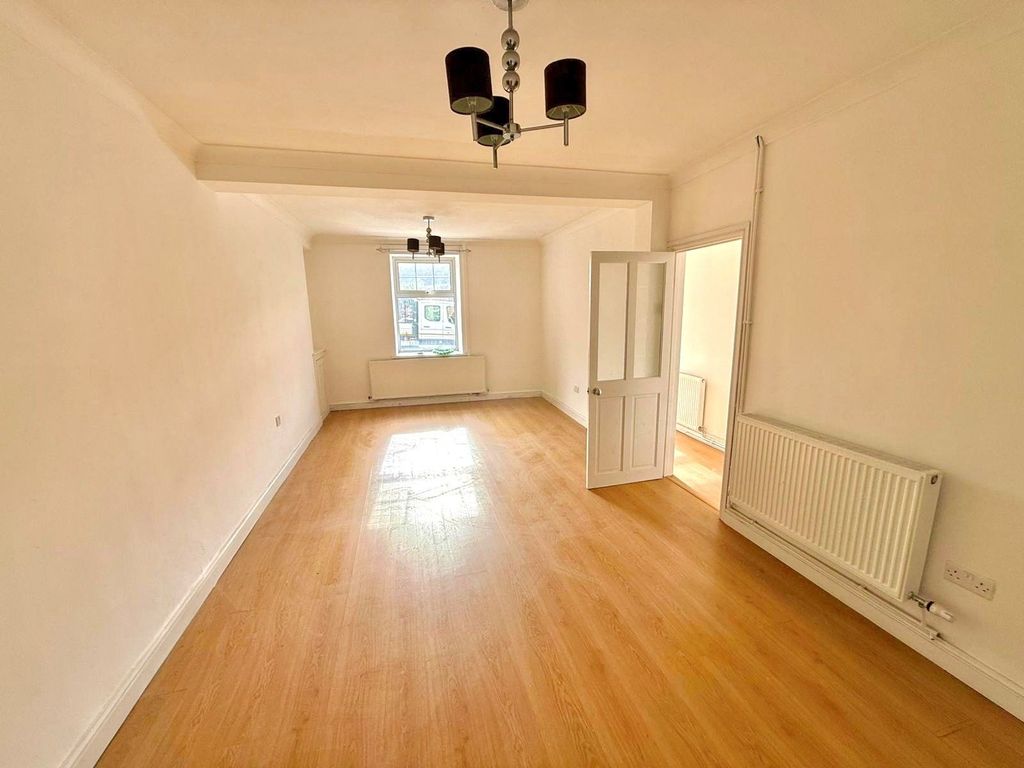 Additional image 2 of 3 bed terraced house to rentHillside Terrace, Wattstown, Porth CF39
