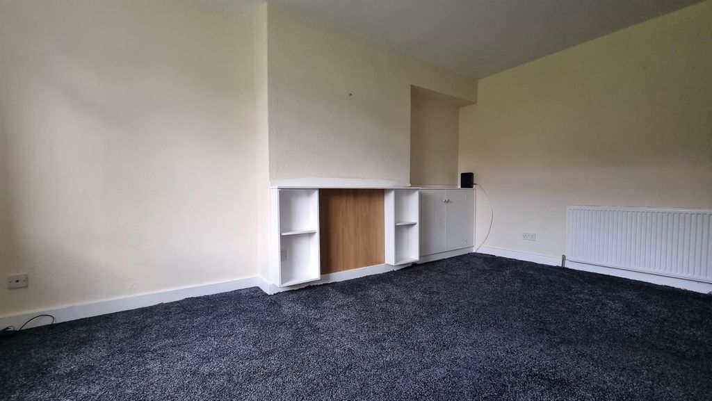Additional image 3 of 2 bed flat to rentMyrtle Crescent, Kirkcaldy KY2