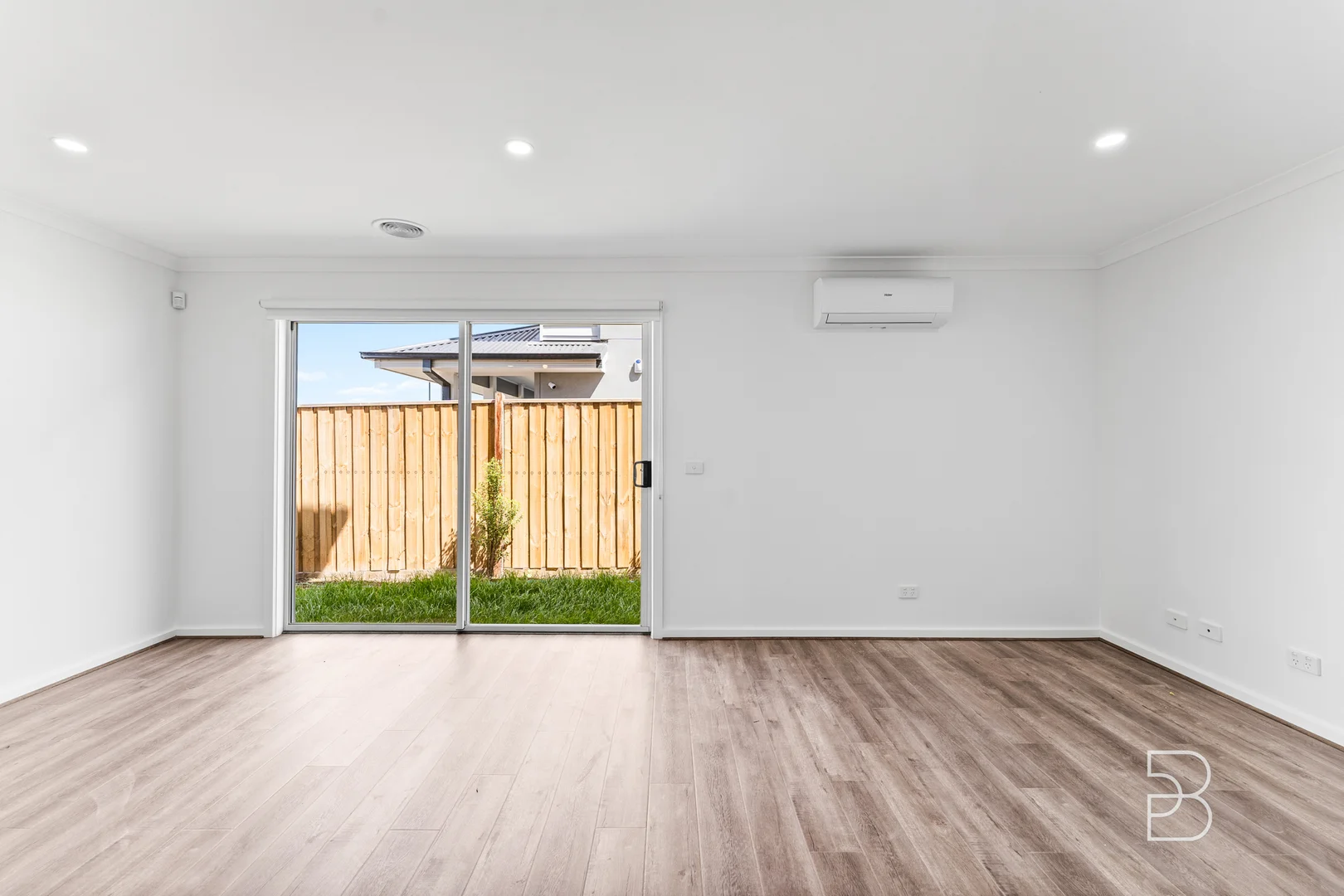 Additional image 6 of 106 Mamic Boulevard, Fraser Rise VIC 3336