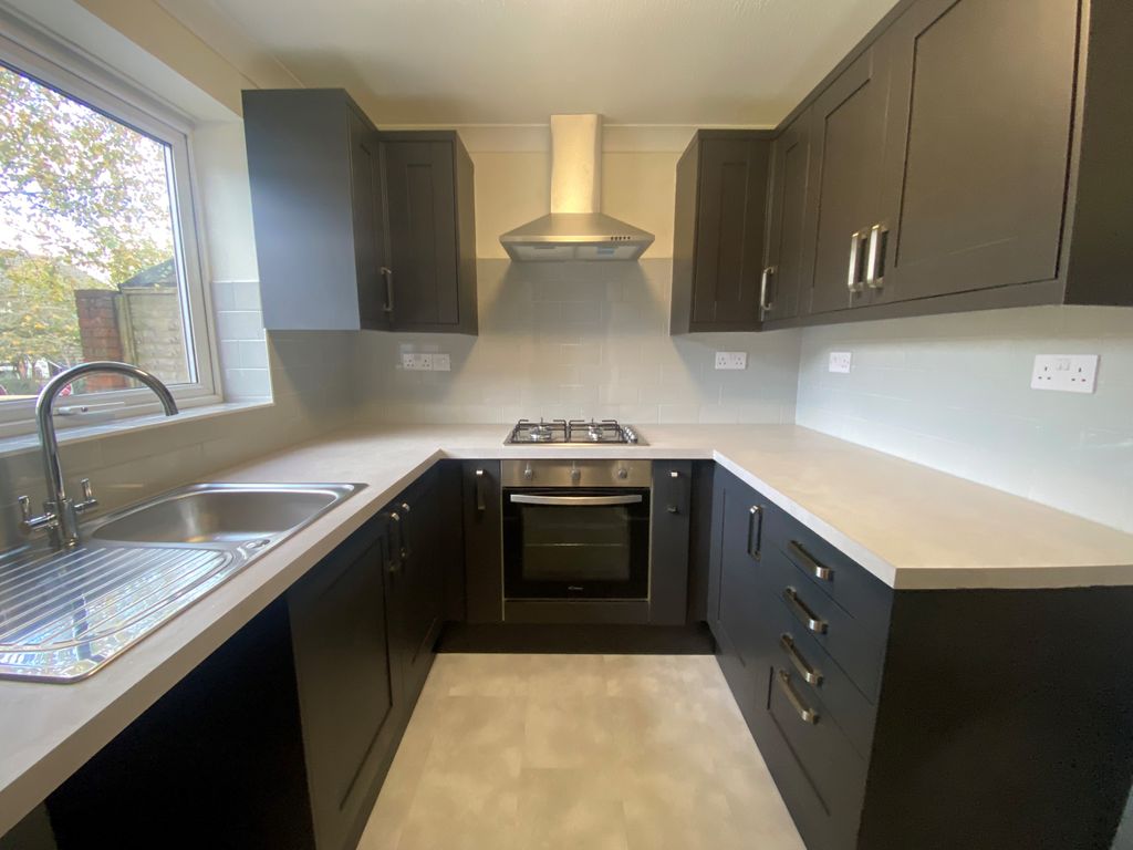 Additional image 2 of 2 bed property to rentHooke Close, Poole BH17
