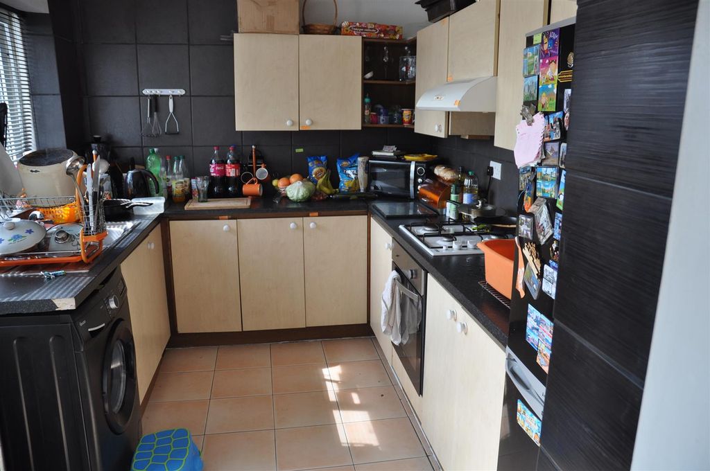 Additional image 5 of 3 bed terraced house to rentGilbert Street, Holyhead LL65