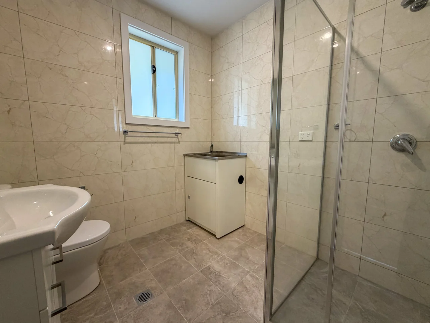 4a Page Close, Minto NSW 2566 photo 5