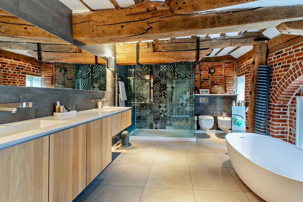 Additional image 7 of 6 bed detached house to rentMill Lane, Hartford End, Felsted, Chelmsford, Essex CM3