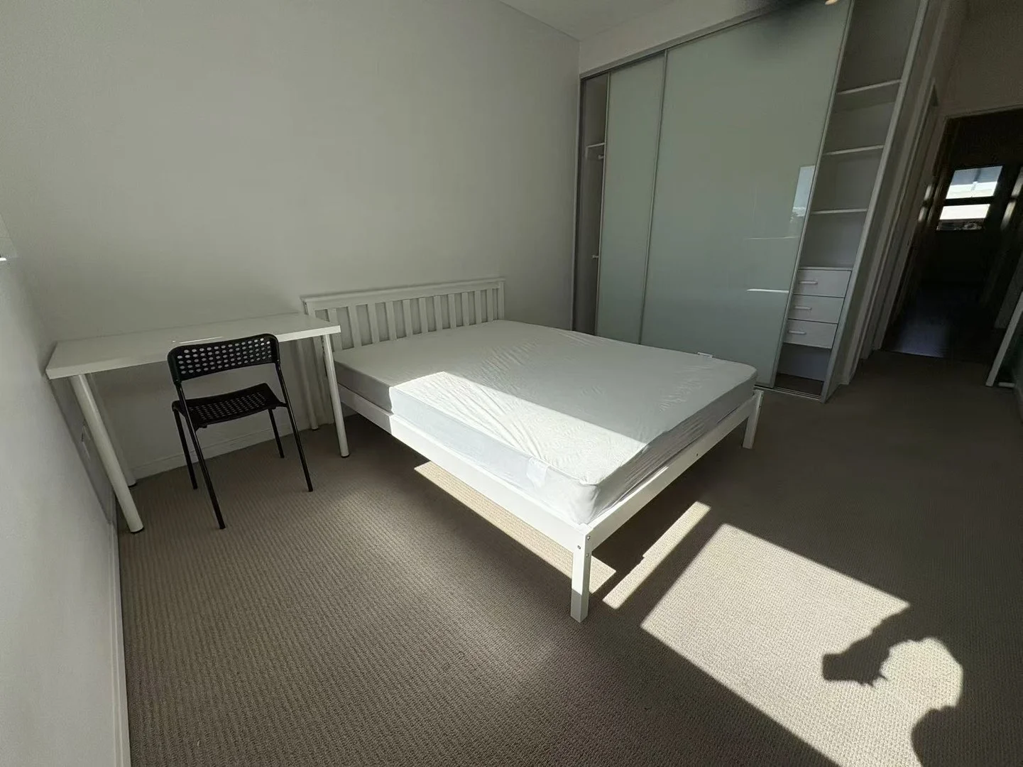 WeChat: KRL119 L3A/791-795 Botany rd, Rosebery NSW 2018