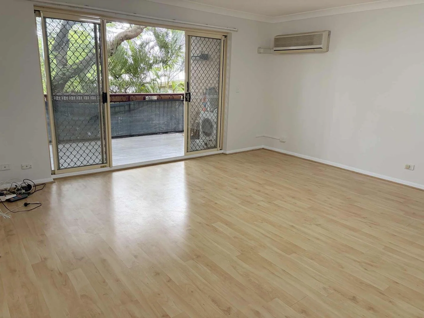 Additional image 2 of ID:21170849/19 Windsor Road, Red Hill QLD 4059