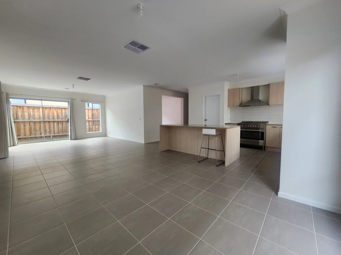 94 Restful Way, Rockbank VIC 3335 photo 3
