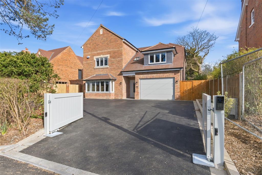 Additional image 48 of 4 bed detached house to rentChessetts Wood Road, Lapworth, Solihull B94