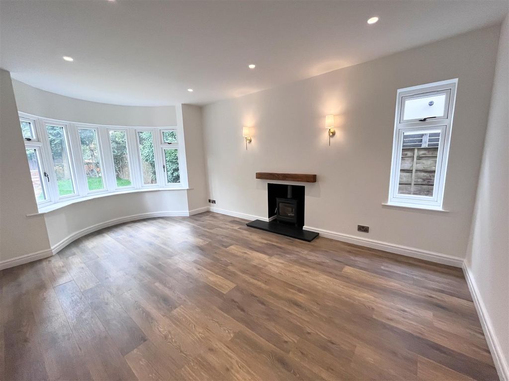 Additional image 3 of 5 bed detached house to rentKnutsford Road, Wilmslow SK9