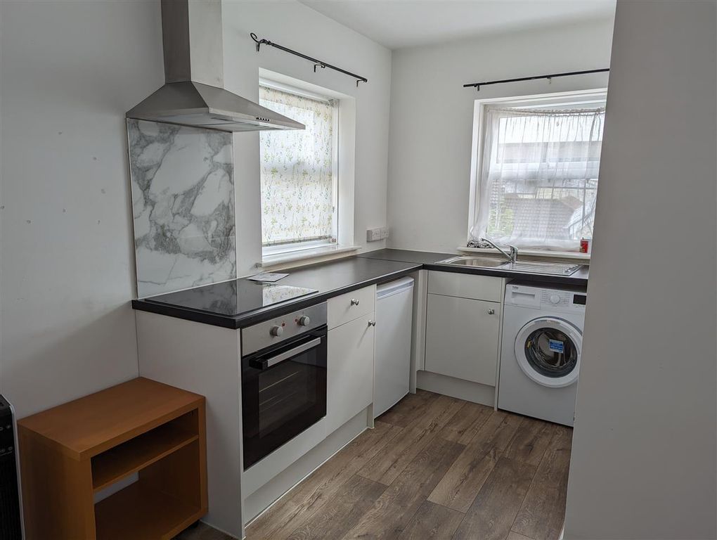 1 bed flat to rentChepstow Road, Caldicot NP26