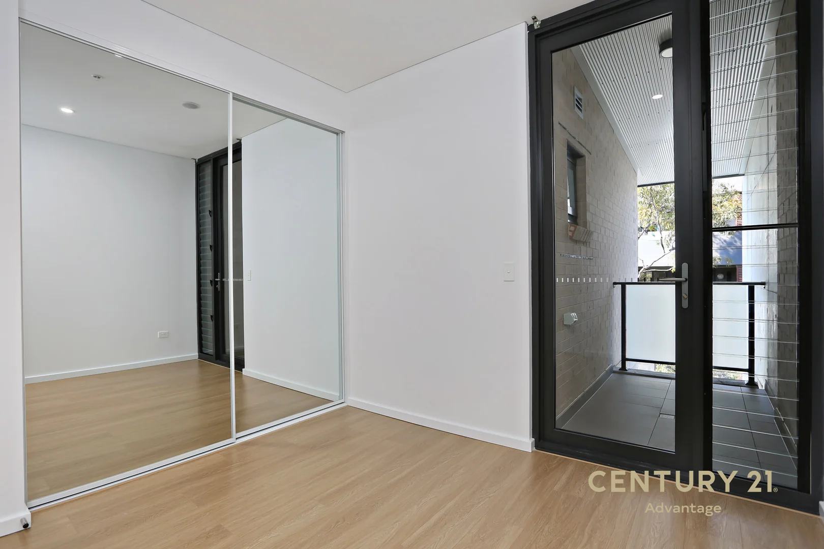 Additional image 4 of 1/16-18 Junia Ave, Toongabbie NSW 2146