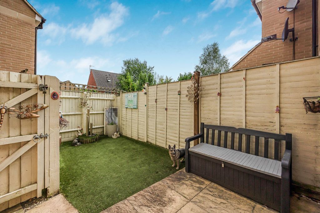 Additional image 23 of 4 bed end terrace house for saleGraces Field, Stroud, Gloucestershire GL5