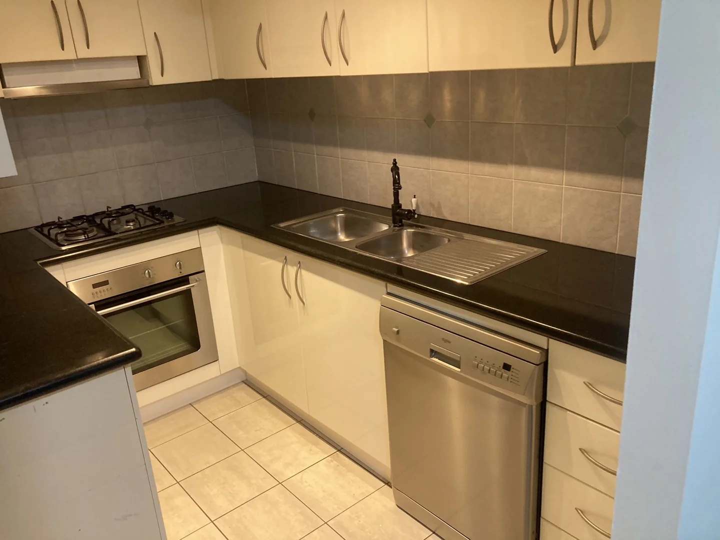 WeChat: KRL119 L1/ 1-3 Botany Rd, Waterloo NSW 2017 photo 3