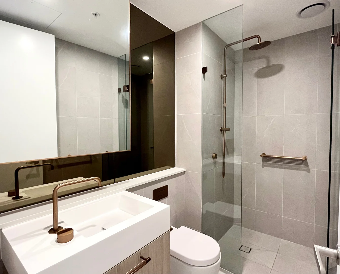 Additional image 8 of 1711A/25 O'Sullivan Road, Glen Waverley VIC 3150