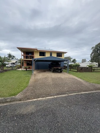 18 Blue Beach, Haliday Bay QLD 4740 photo 3