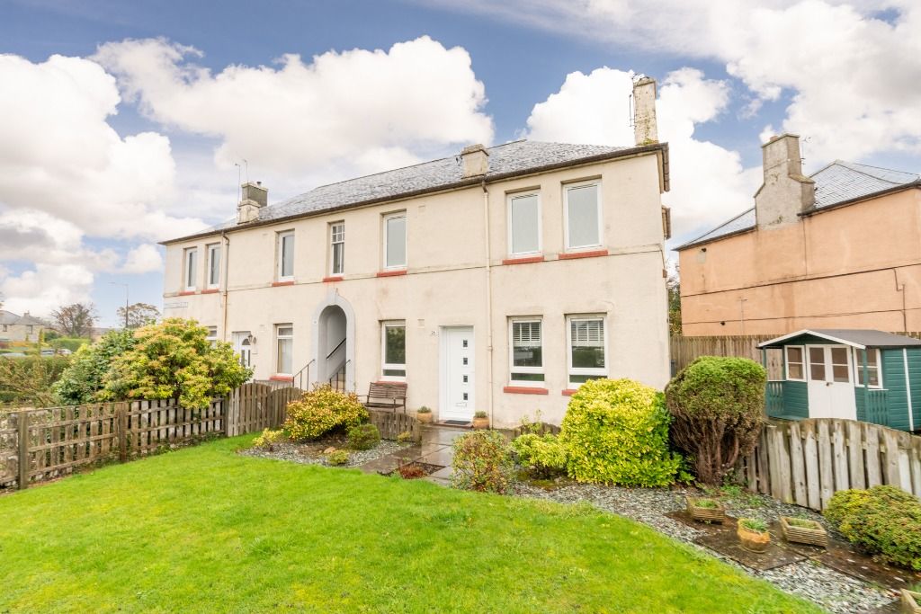 2 bed flat to rentStenhouse Drive, Stenhouse, Edinburgh EH11